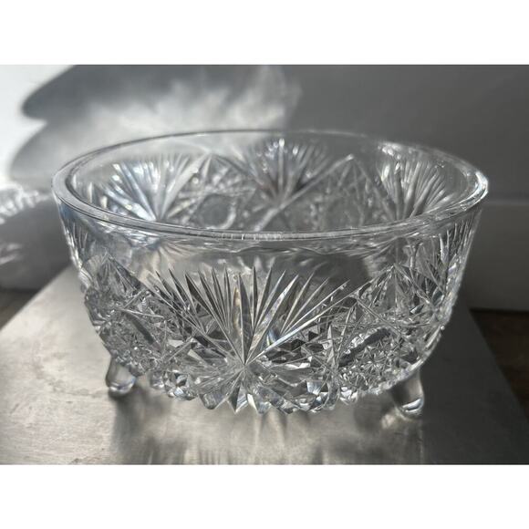 Vintage Crystal 3 Footed Cut Glass Bowl Pinwheel Star of David Home Decor Dish - Picture 2 of 16